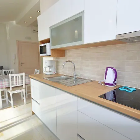 Apartament Elia-6 *