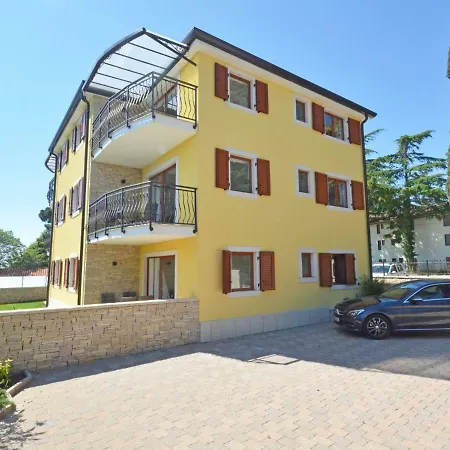 Elia-6 * Savudrija